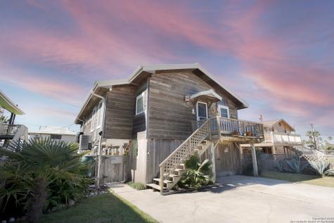 714 S. Sandpiper Ingleside TX 78362