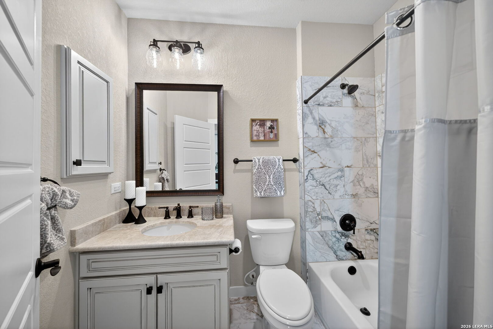 5843 Whitby Road #11 San Antonio TX 78240