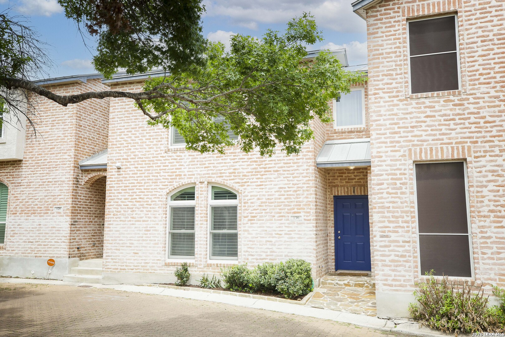 130 Oakwell Farms Parkway San Antonio TX 78218
