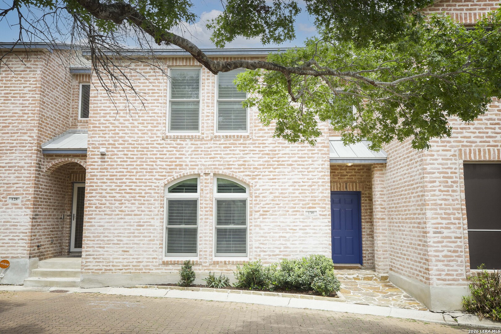 130 Oakwell Farms Parkway San Antonio TX 78218