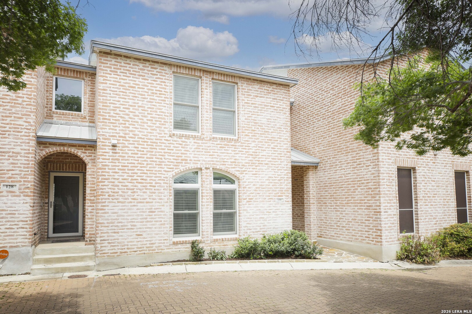 130 Oakwell Farms Parkway San Antonio TX 78218