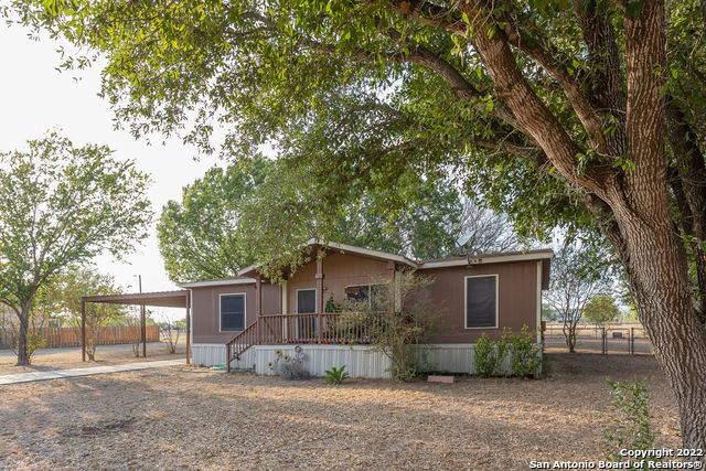 552 Longhorn Trail Seguin TX 78155