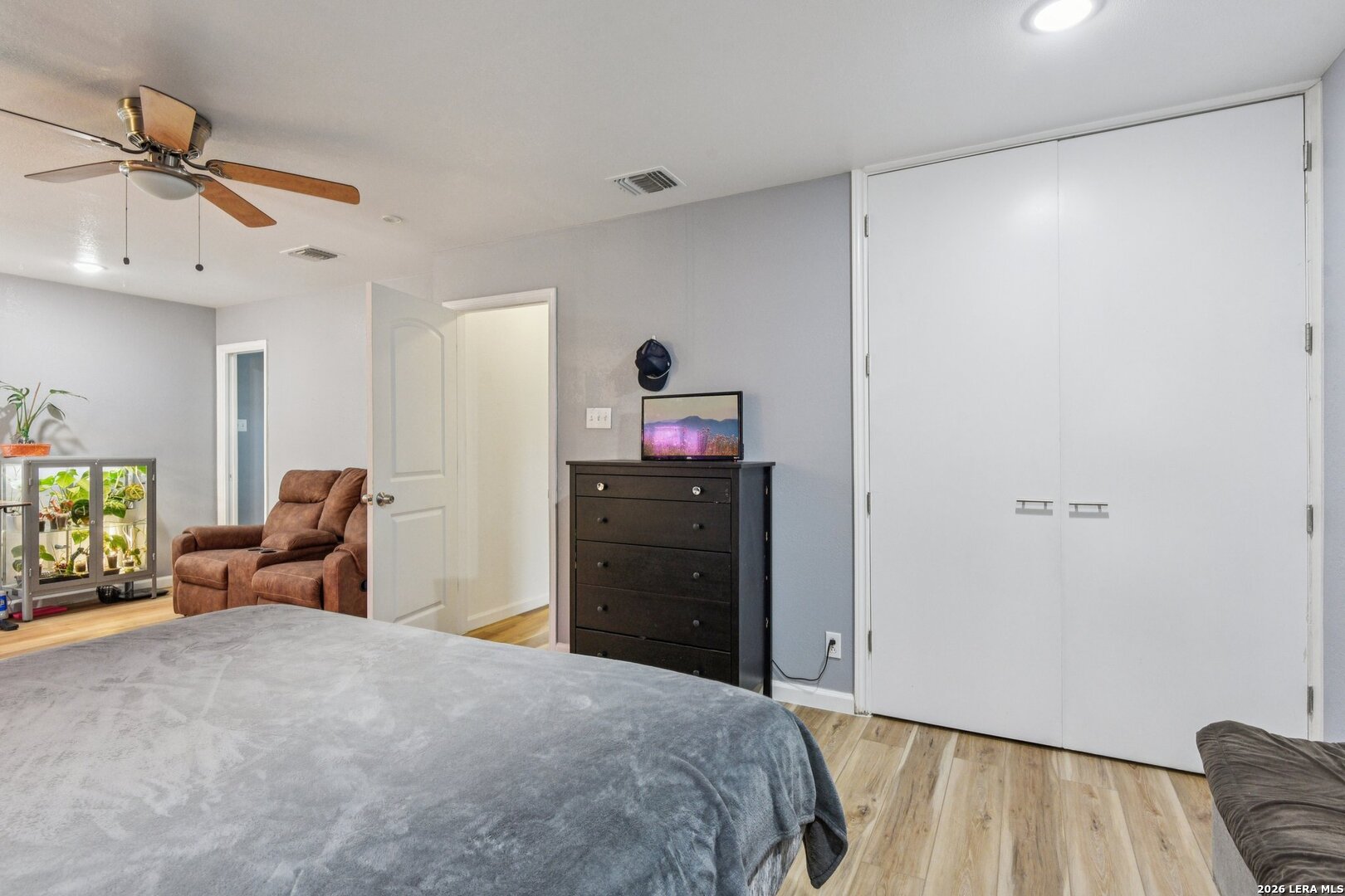 6267 Apple Valley San Antonio TX 78242