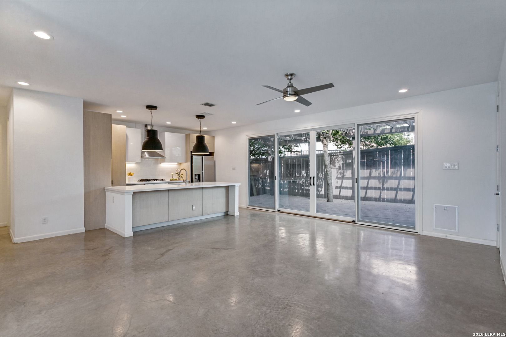 402 Everest San Antonio TX 78209