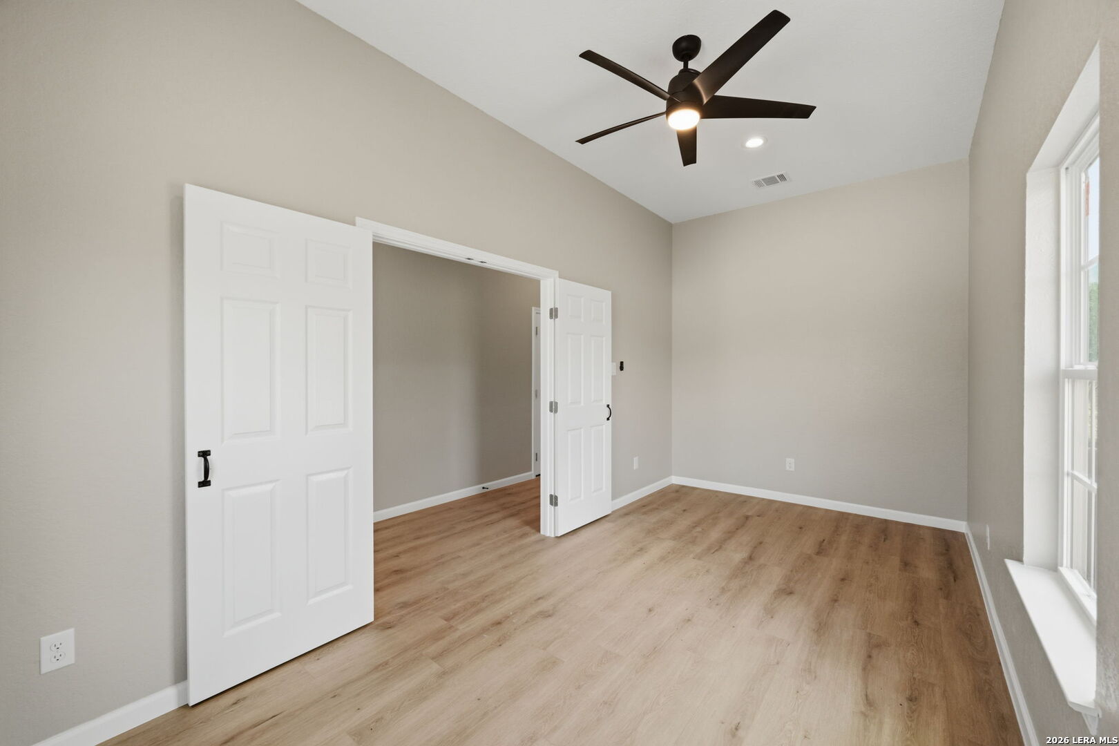 111 County Road 2660 Devine TX 78016