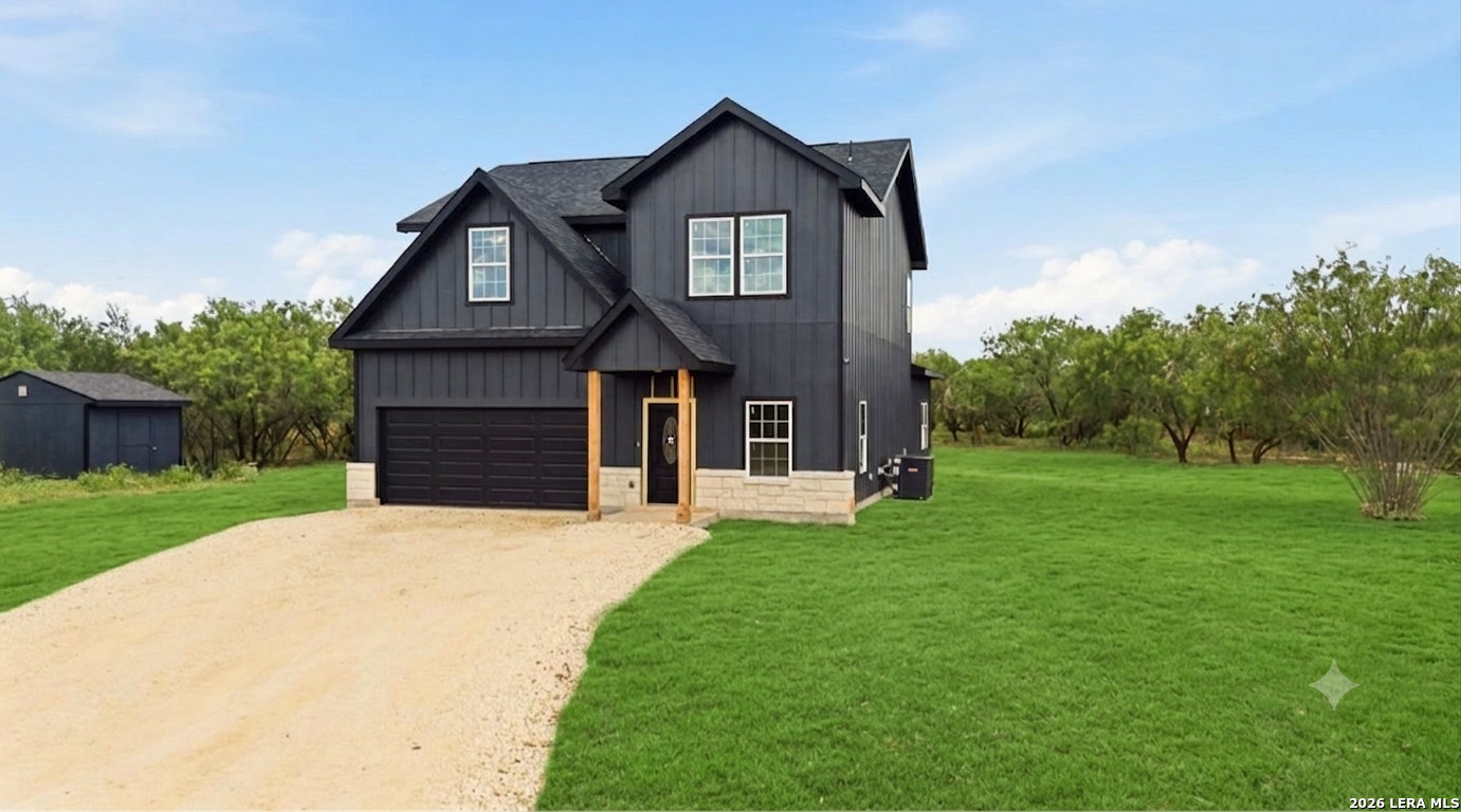 111 County Road 2660 Devine TX 78016