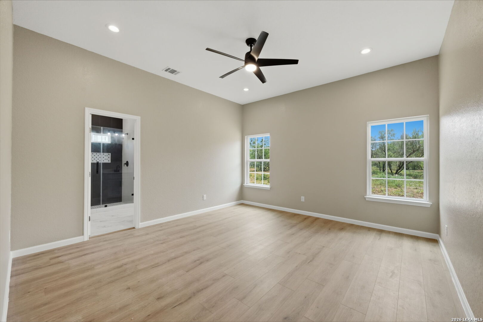 111 County Road 2660 Devine TX 78016