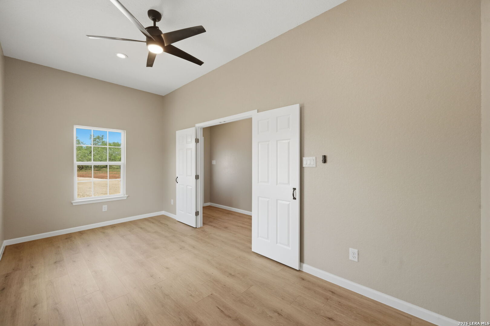111 County Road 2660 Devine TX 78016