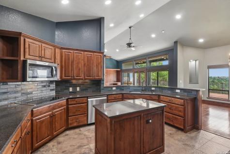 1611 Saddlewood Boulevard Kerrville TX 78028
