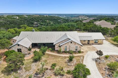 1611 Saddlewood Boulevard Kerrville TX 78028