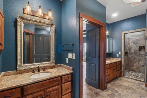 1611 Saddlewood Boulevard Kerrville TX 78028