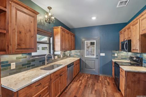 1611 Saddlewood Boulevard Kerrville TX 78028