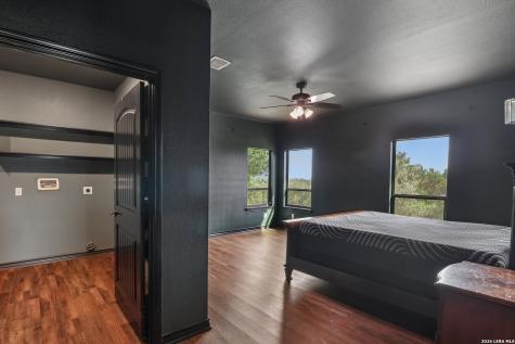 1611 Saddlewood Boulevard Kerrville TX 78028