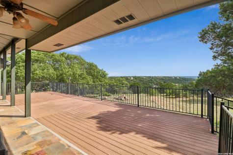 1611 Saddlewood Boulevard Kerrville TX 78028