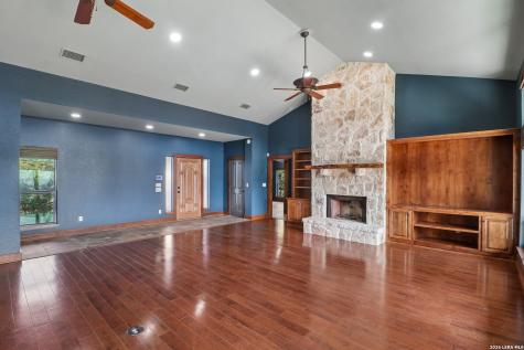 1611 Saddlewood Boulevard Kerrville TX 78028