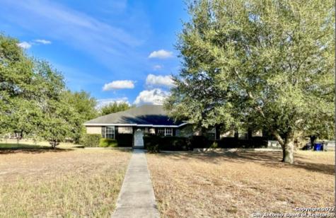 257 Hunters Dawn La Vernia TX 78121