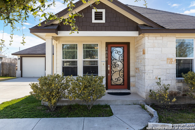 1050 Calm Breeze New Braunfels TX 78130