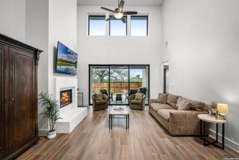 634 Meade Street New Braunfels TX 78132