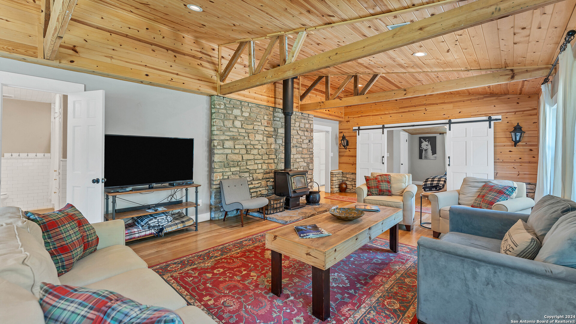 606 Deer Lake Cove Wimberley TX 78676