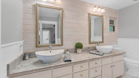 606 Deer Lake Cove Wimberley TX 78676