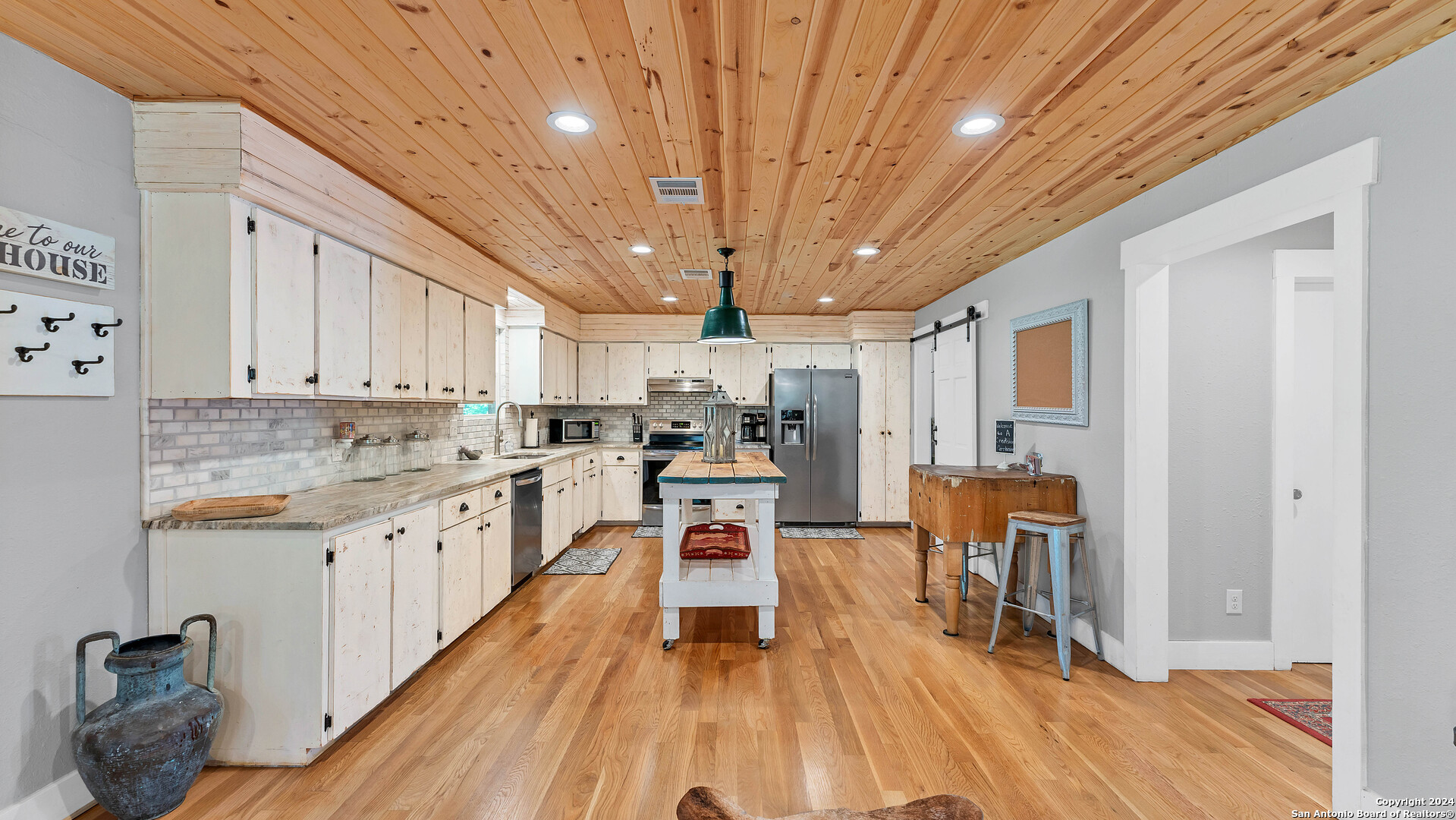 606 Deer Lake Cove Wimberley TX 78676
