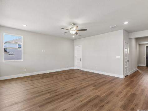 7059 Hayes Horizon Live Oak TX 78233