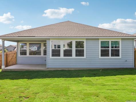 7059 Hayes Horizon Live Oak TX 78233
