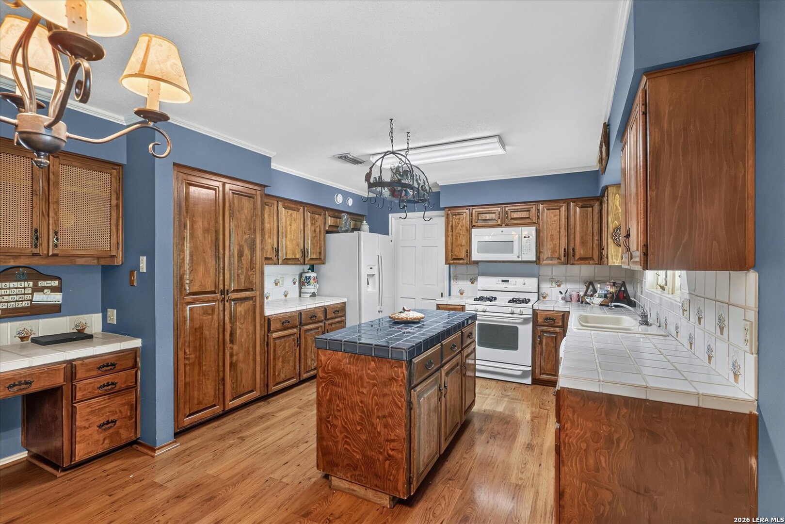 1706 Whitehaven San Antonio TX 78232