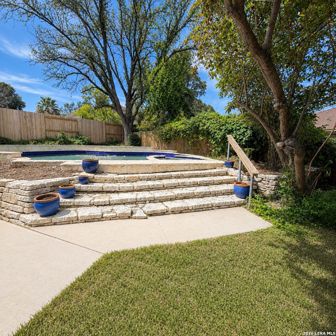 1706 Whitehaven San Antonio TX 78232