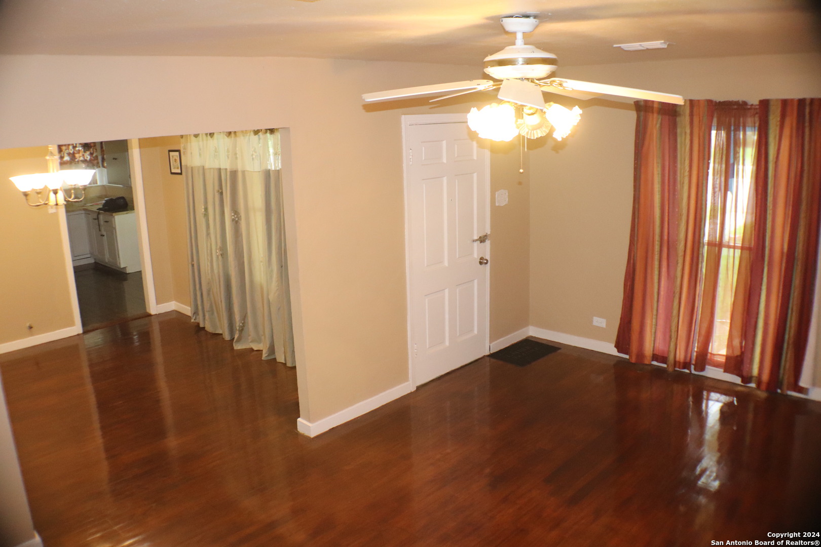 2306 W Huisache San Antonio TX 78201