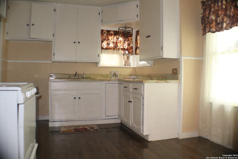 2306 W Huisache San Antonio TX 78201