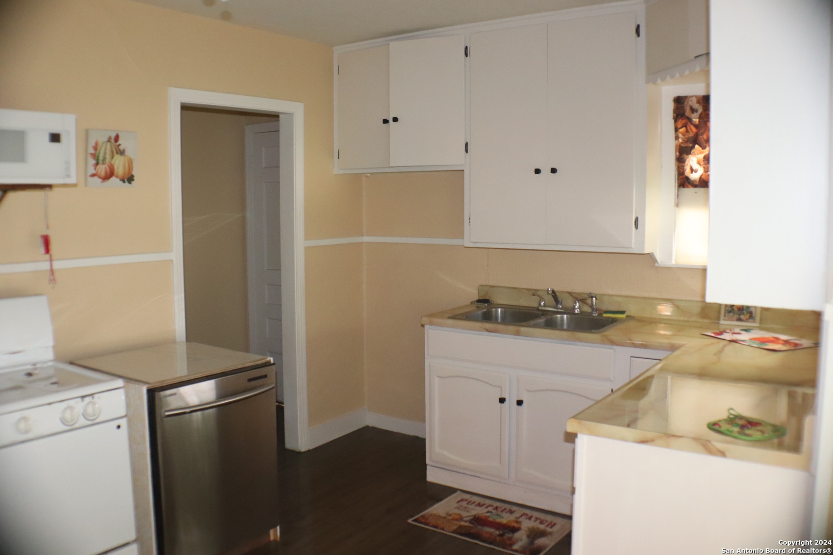 2306 W Huisache San Antonio TX 78201