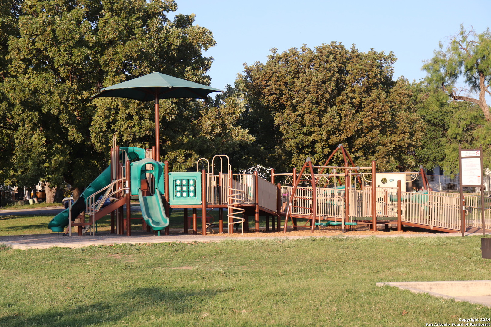 2306 W Huisache San Antonio TX 78201
