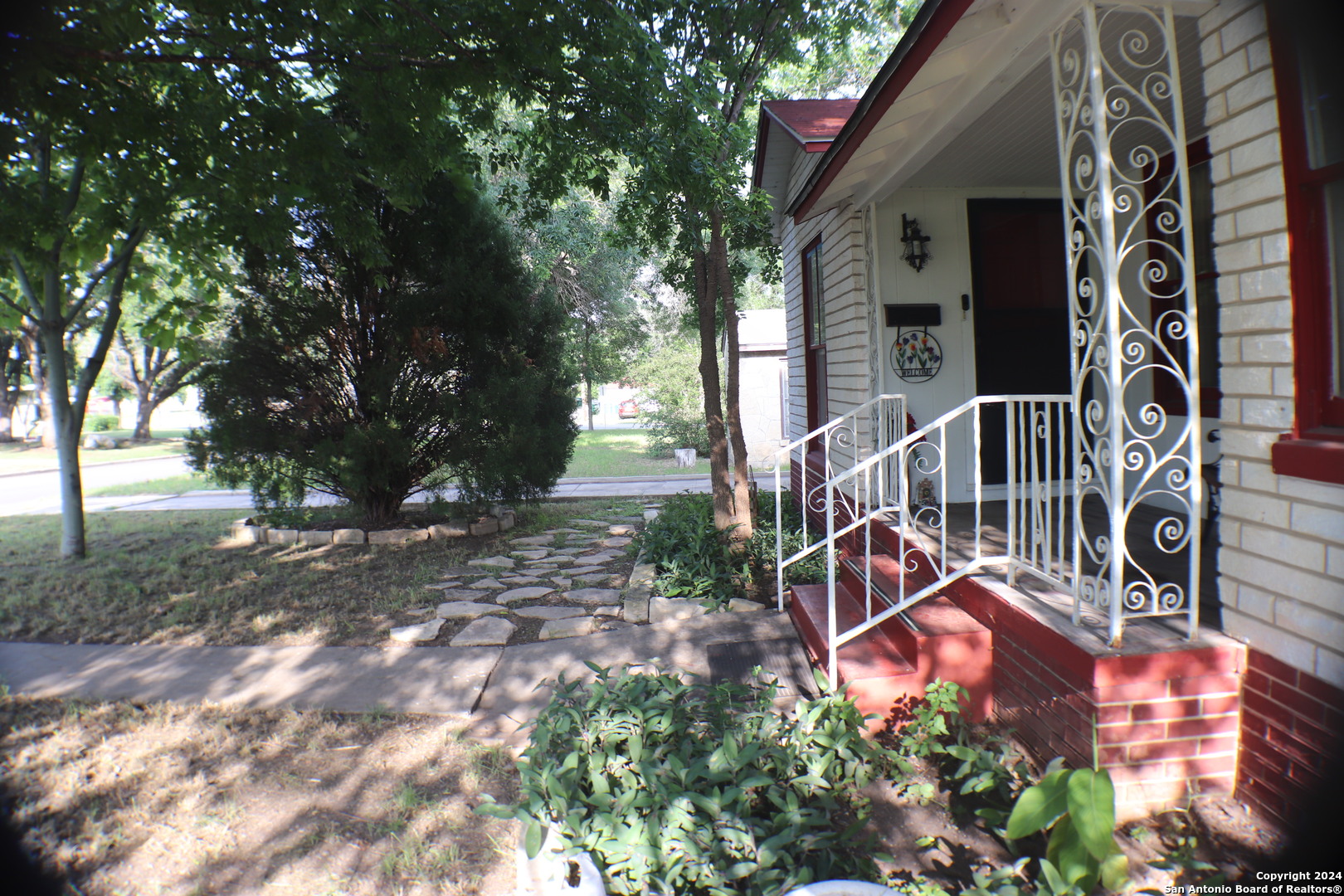 2306 W Huisache San Antonio TX 78201