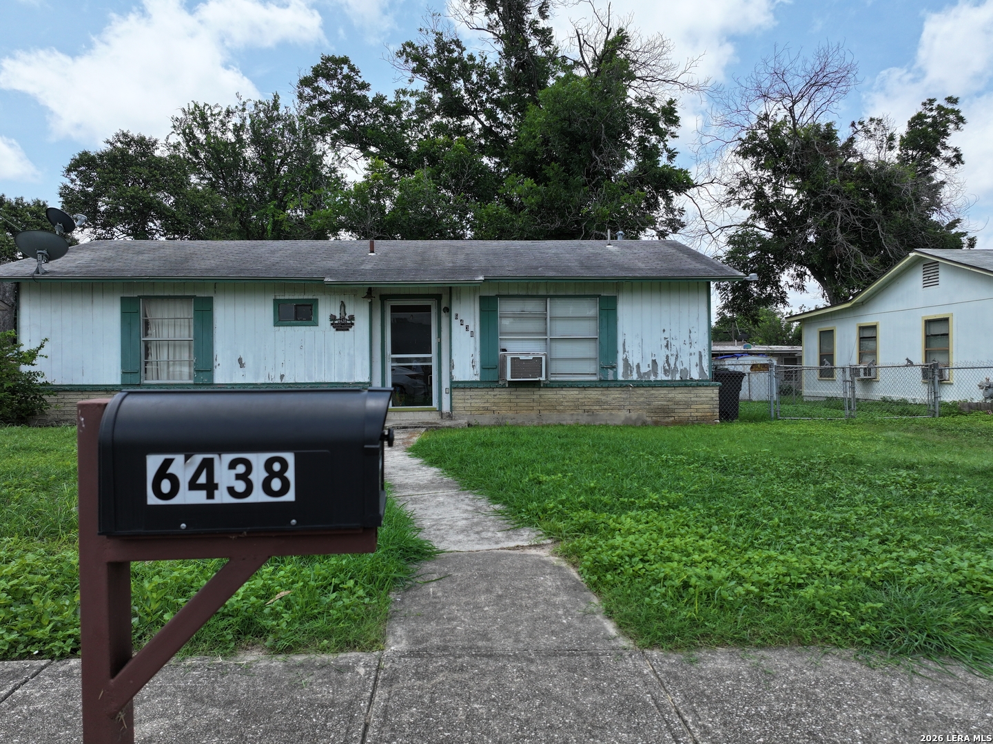 6438 Buena Vista San Antonio TX 78237