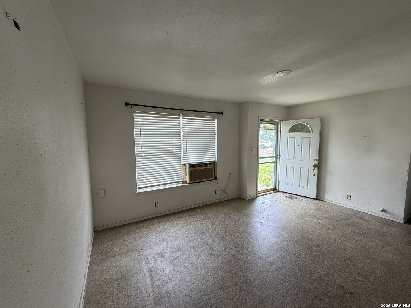 6438 Buena Vista San Antonio TX 78237