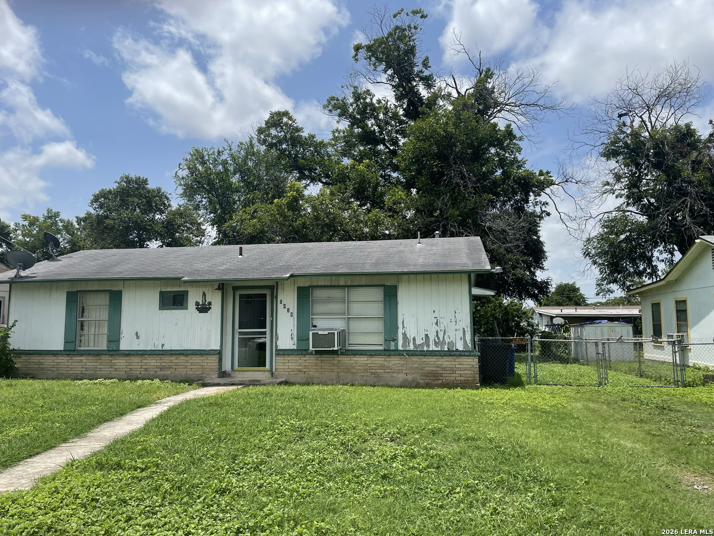 6438 Buena Vista San Antonio TX 78237