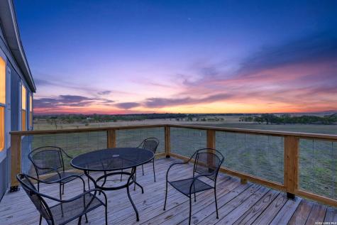 435 Fm 539 Floresville TX 78114