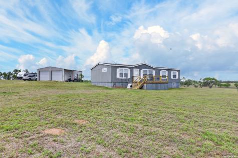 435 Fm 539 Floresville TX 78114