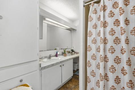 131 Savannah Drive San Antonio TX 78213