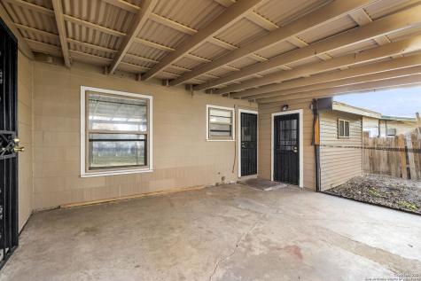131 Savannah Drive San Antonio TX 78213