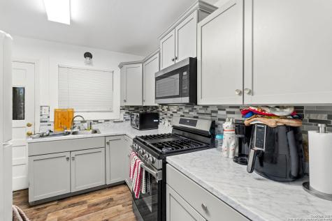 131 Savannah Drive San Antonio TX 78213