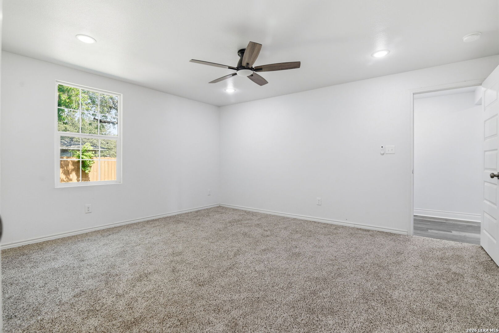 943 S San Eduardo San Antonio TX 78237
