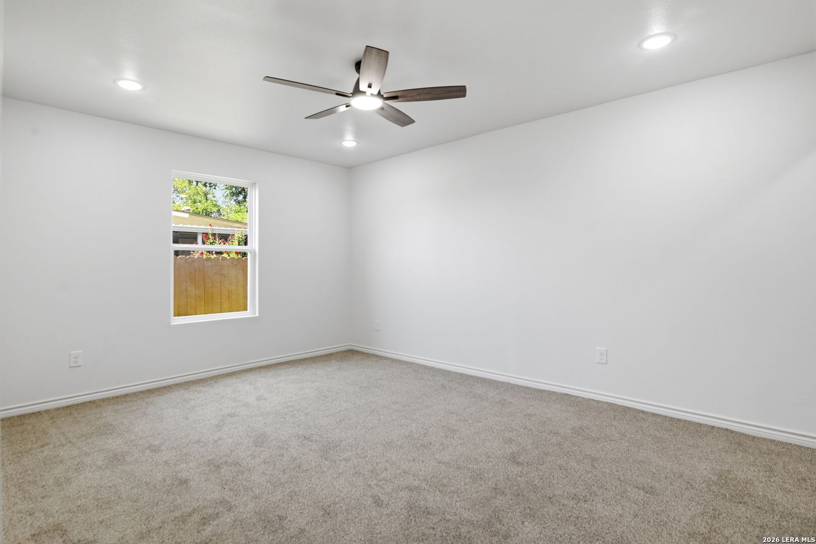 943 S San Eduardo San Antonio TX 78237