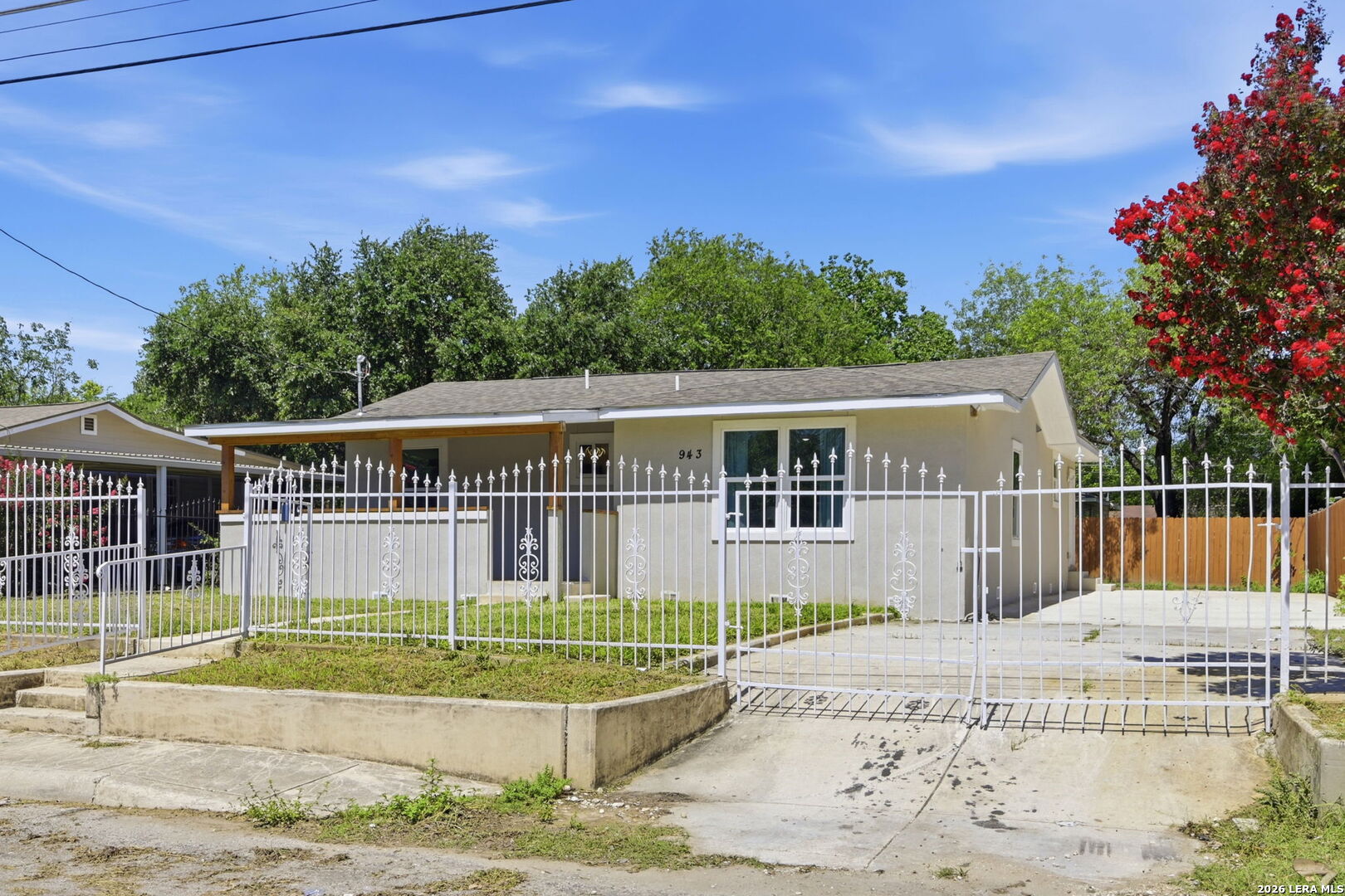 943 S San Eduardo San Antonio TX 78237