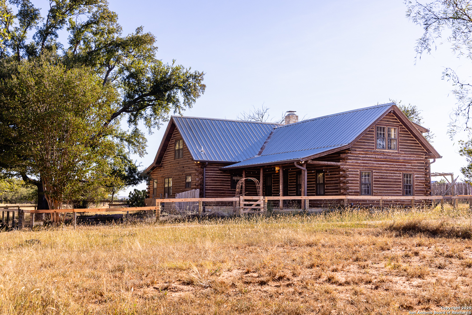 387 Schmidtzinsky Fredericksburg TX 78624