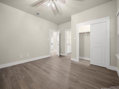 5338 Howard Street San Antonio TX 78212