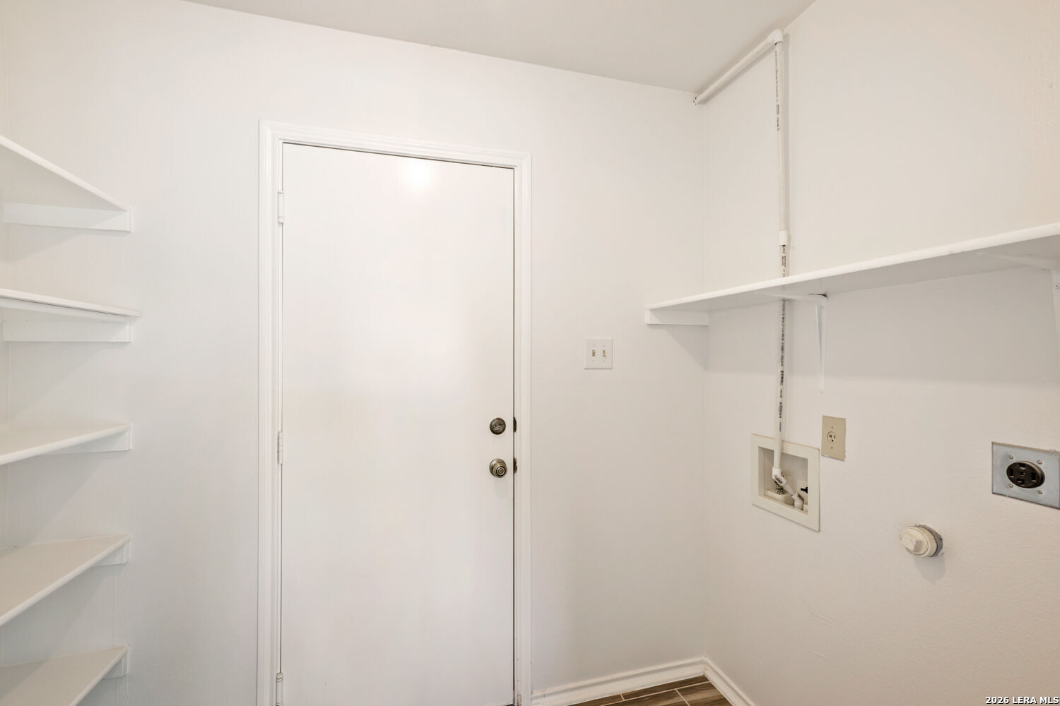 6527 Magic Oaks San Antonio TX 78239