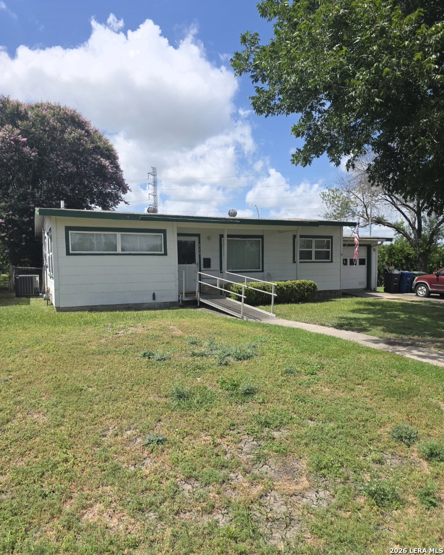 214 Glad San Antonio TX 78223
