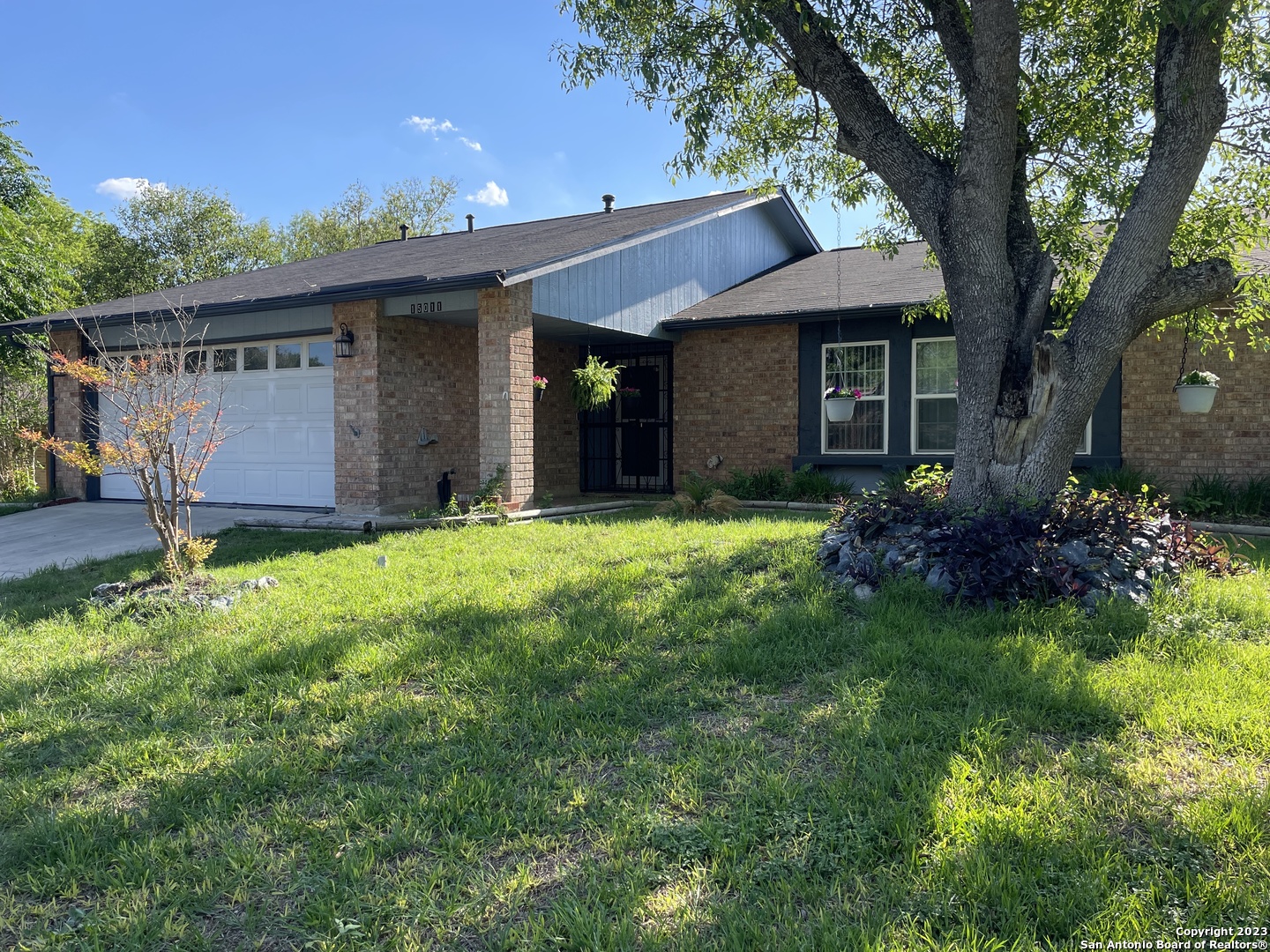 15011 Burning Creek San Antonio TX 78217